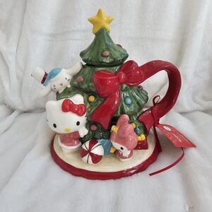 Hello Kitty Christmas Tree Teapot